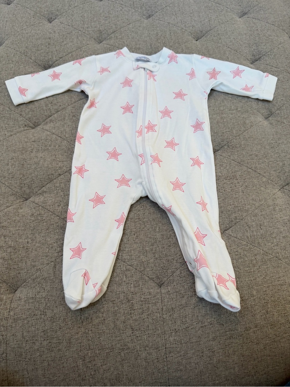 EUC NELLAPIMA PINK STARS ZIP FOOTIE 3-6mo